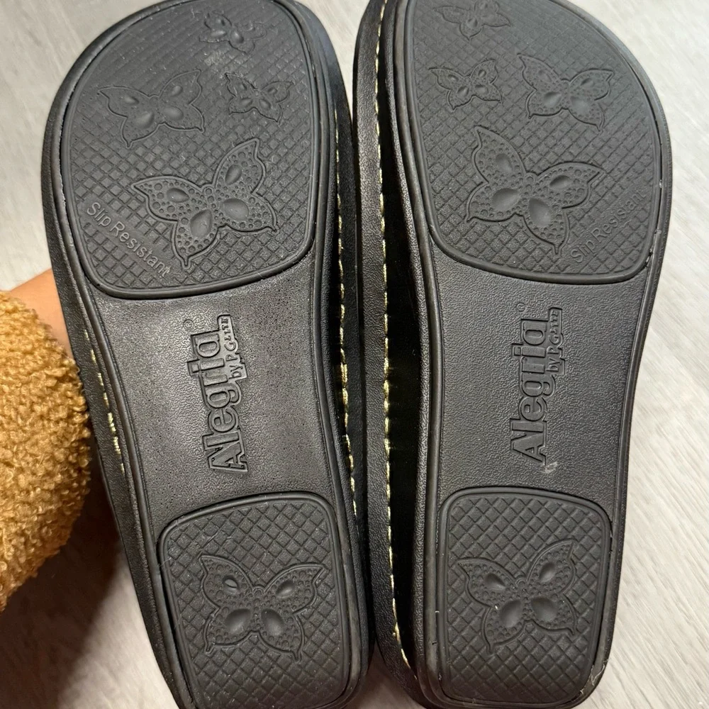 Alegria Black and Gold Floral Mary Janes - Picture 4 of 4